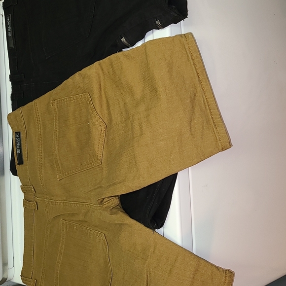 2 pair of zipper jean shorts - Picture 3 of 3